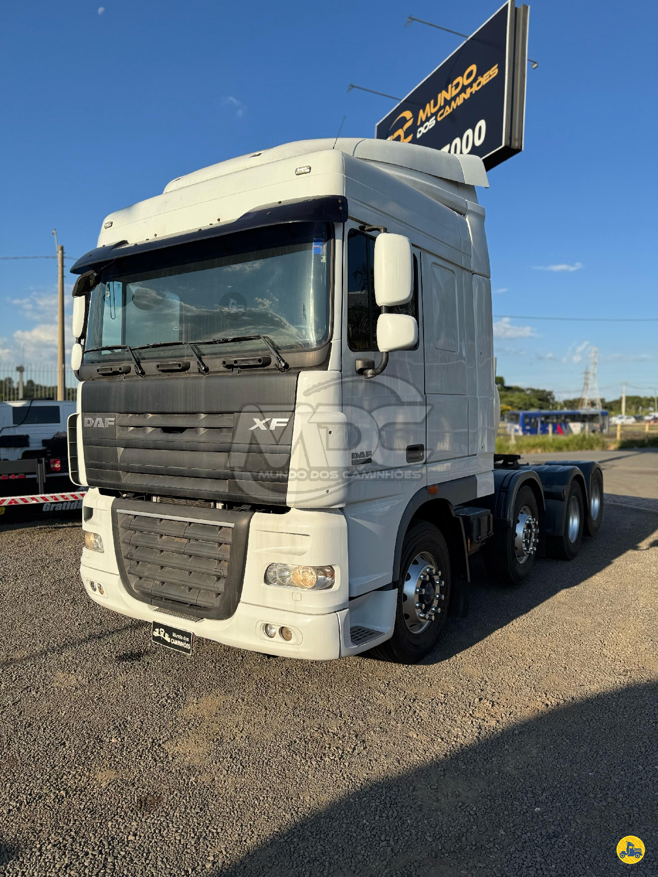 CAMINHAO DAF DAF XF105 460 Cavalo Mecânico Cavalo 8x2 Mundo dos Caminhões SUMARE SÃO PAULO SP